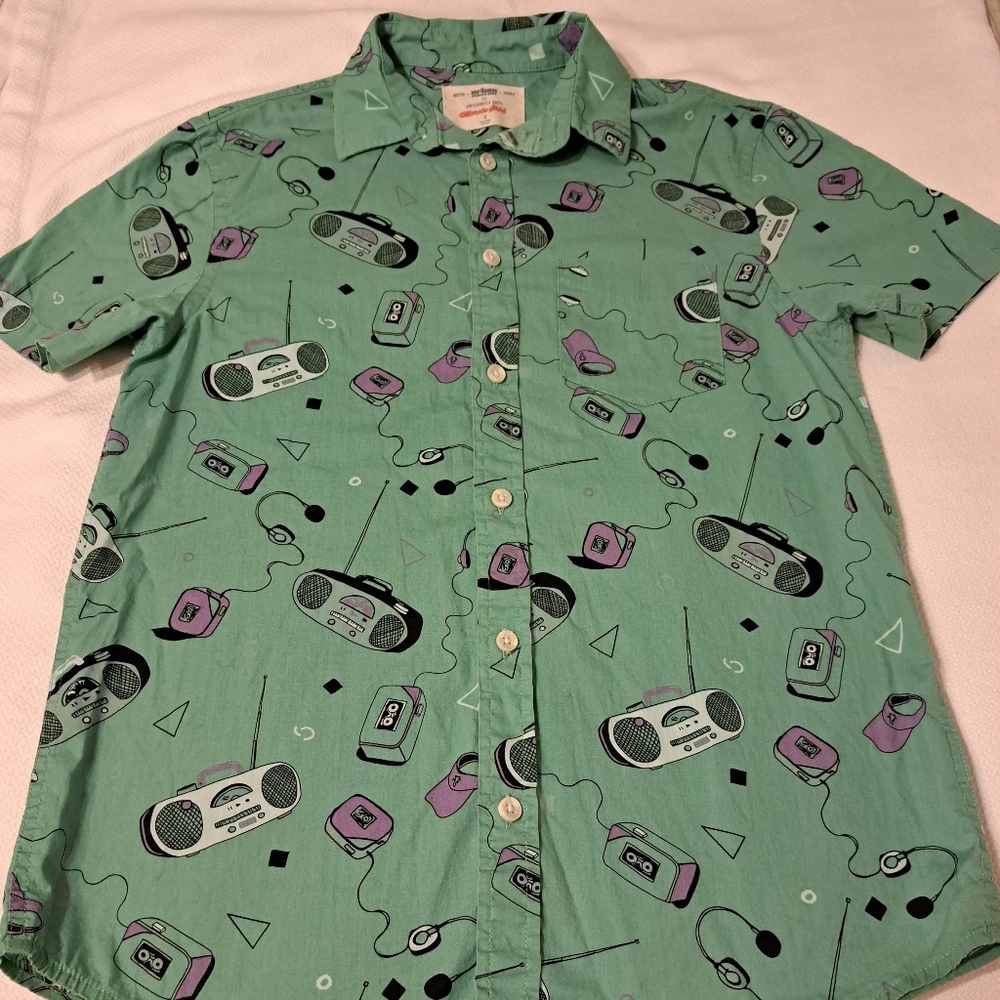 Retro 80s shirt